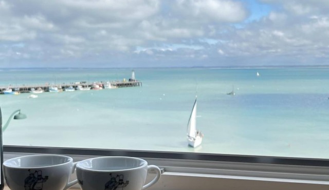 Vue Eméraude by Interhome