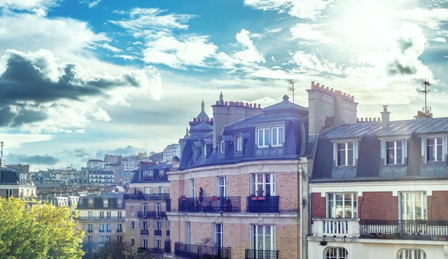 Vue Exceptionnelle Sans vis à vis sur la Colline Montmartre, Calme et Spacieux