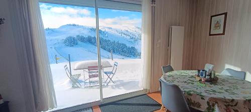 Vue exceptionnelle tout en haut des montagnes, dépaysement total !