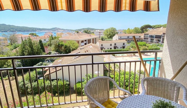 Vue Mer. Vacances Idéales en Famille Dans Résidence Avec Piscine