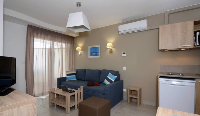 Vue sur la Mer + Location en bord de Plage