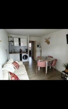 Vue sur la montagne au cœur des pistes