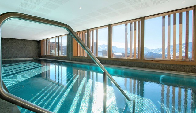 Vue sur les pistes, ski aux pieds, T3 + cabine