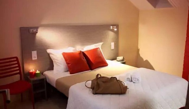 VVF Collonges-la-Rouge * - 3 Room Gîte 6 People 2 babies 2 shower rooms