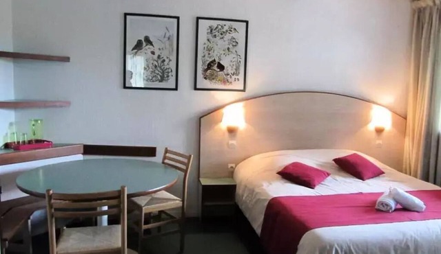 VVF Montpeyroux Auvergne - 3 Room Gite 6 People 2 babies