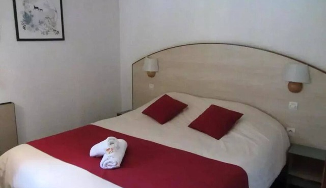 VVF Montpeyroux Auvergne - 3 Room Gite 7 People 2 babies