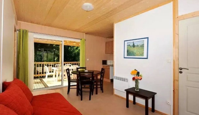 VVF Sud Aveyron * - 2 Room Apartment 4 People 1 baby