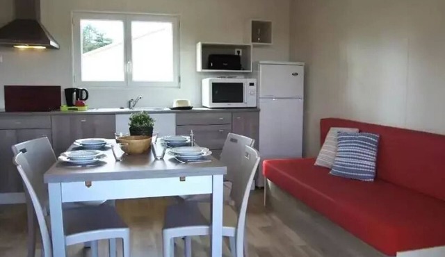 VVF Vienne Poitou * - 3 Room Chalet 5 People