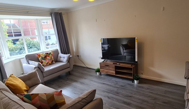 Vyna Place-Close to City Hospital