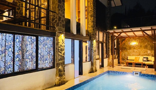 W-5 Private Villa with Private Pool Lembang, Bandung