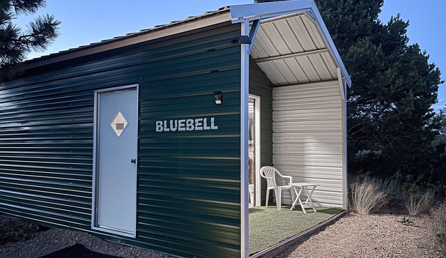 W-W: Bluebell Cabin, Glamour Camping Tiny Home