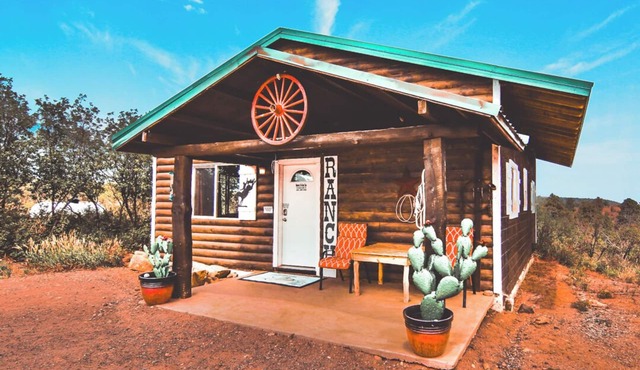 W-W: Ranch Mountain Cabin, Cute and Quaint