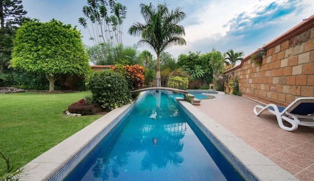 W36B - Forget about everything and relax!