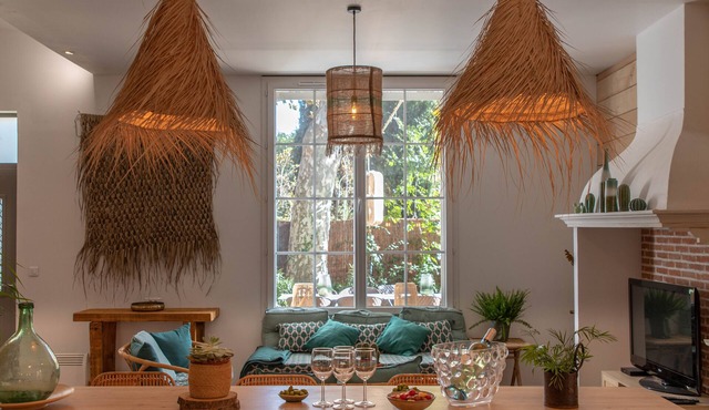 Warm and friendly home, winter and summer alike. Beautiful private exterior