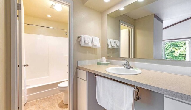 WA Waterfront Oasis!