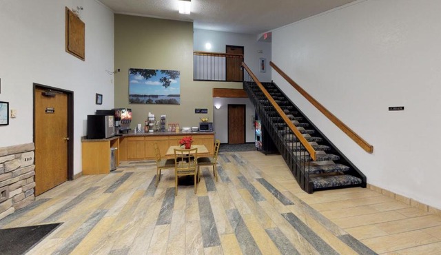 Waconia Inn and Suites