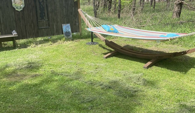 Wagamese Glamping Bunkie, Hepworth, 3 Wooded Acres