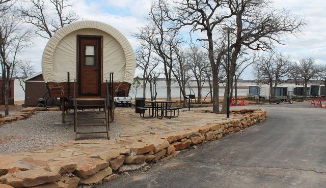 Wagon 1 - Cozy - Stylish West Wagon - Rustic Charm