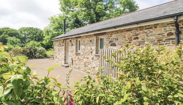 WAGON HOUSE, pet friendly, country holiday cottage in Lostwithiel