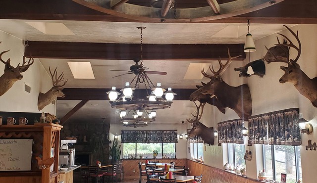 Wagon Wheel Restaurant Bar and Motel