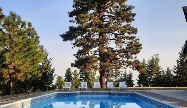 Waha Resort Private cabin in the Craig Mountains