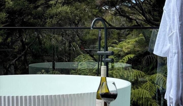 Wahapu Lodge - Luxury sea views