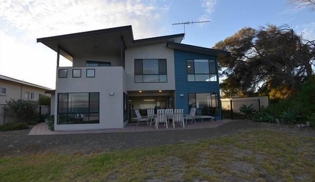 Wahroonga On The Water