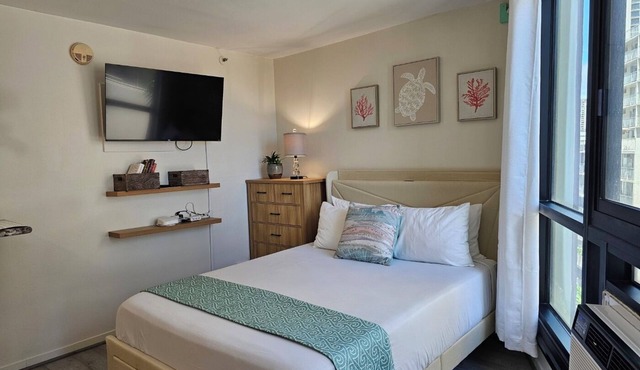 Waikiki Grand Hotel - Newly Renovated @6FL