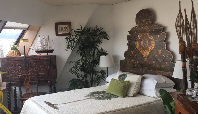 Waikiki panoramic views, beach, amenities , free parking