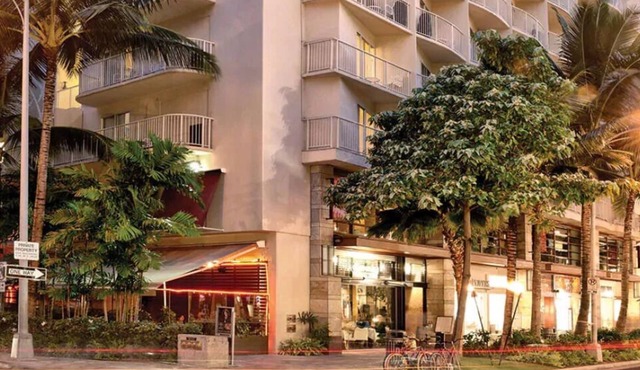 Waikikian Beach Walk Resort & Spa, Hot Tub, Beach!