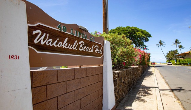 Waiohuli Beach Hale Ocean View Condos with Parking
