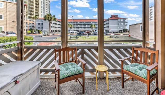 Waipani Villas l 2BR l Screened Porch l Pool