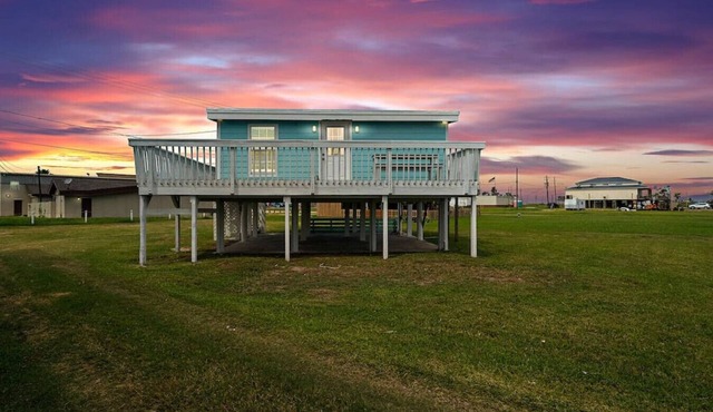 Wait ‘n Sea|BeachBox| Walk to Beach|Large Deck!
