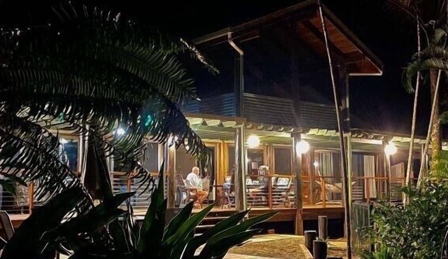 WaitaWhile Eco Retreat - Holiday sustainably, pool, walk to beach