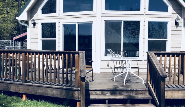 Waitts Lake ,Valley Washington .Vacation Rental 99181 near Chewelah Washington