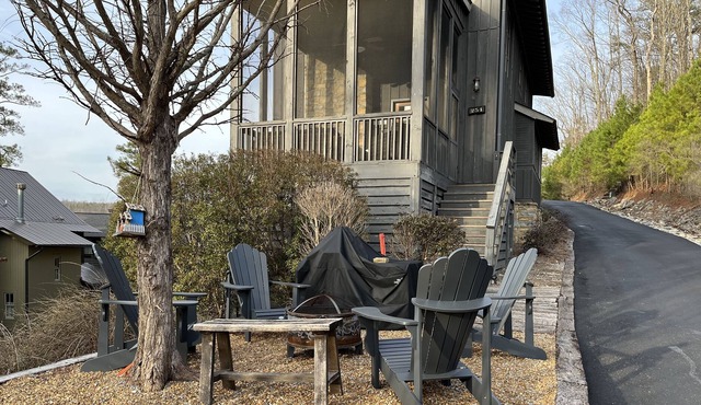 Wake at the Lake - Silverock | 3 Bed, 2.5 Bath