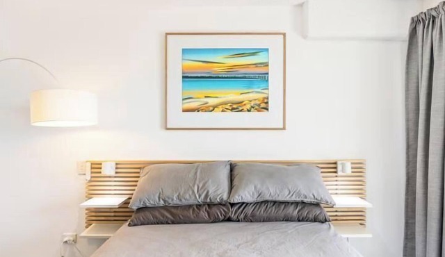 Wake to the Waves – 182A/182B Dual Key Oceanfront Apartment