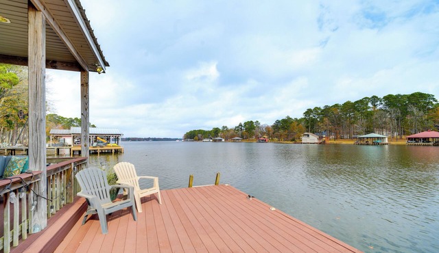 Wake Up on the Water! Lake Tyler East Hideaway