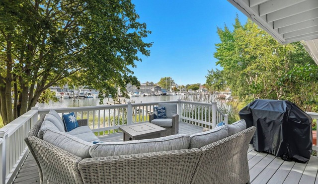 Wake up to breathtaking waterfront views in this beautifully designed retreat with spacious rooms for everyone. Private dock, stunning deck & complimentary kayaks. Walk to Wickford Village shops, restaurants & coastal charm.