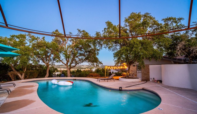 Wake up to Lakeview Bliss:Sunrise & Serenity Await