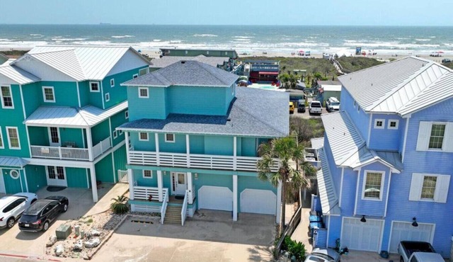 Wake Up to Ocean Breezes: Elevator Access, Beach Views, and a Boardwalk to Paradise.