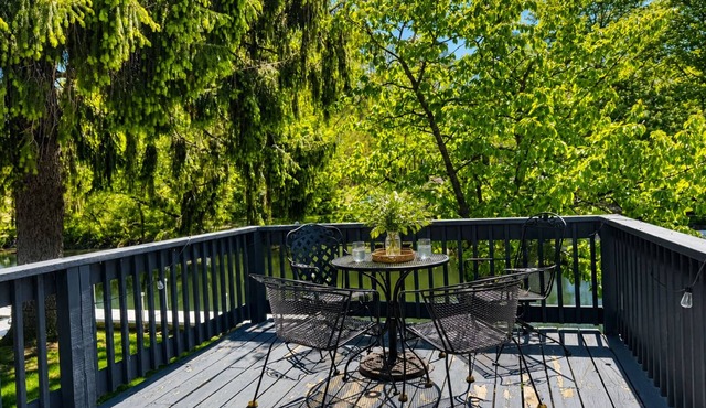 Wake up to peaceful lake views, launch a kayak from the dock, and unwind by the firepit at sunset. This quiet Gravel Lake retreat offers private waterfront, space to relax, and everything you need for an easy lakeside escape.