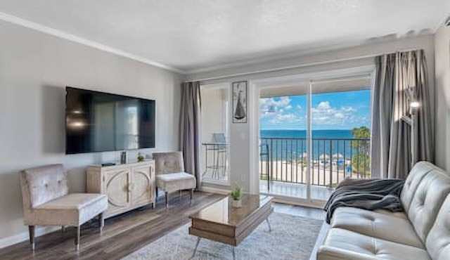 Wake up to the ocean breeze - Enjoy amazing views
