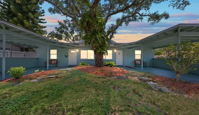 Walk 2 Beach | 6BR Duplex | Sleeps 16