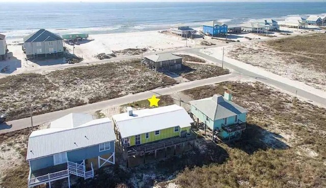 Walk 75yds to Beach Incredible View Unpopulated Secluded Safe Area Pet Considerd