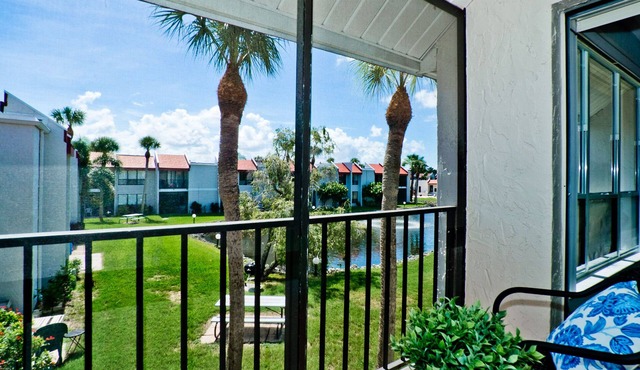 Walk across to the Beach or Lounge by the Pool! Paradise is Waiting! Book your holiday vacationtoday!