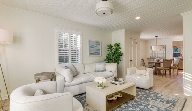 Walk Downtown & Canton Street: Roswell Retreat!