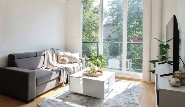 Walk Everywhere in Roma Norte: 3 BR, Balconies