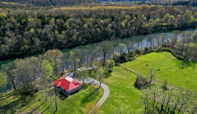 Walk-in Norfork River Access! 6 Acres of Privacy! Old Charlie's on the Norfork River