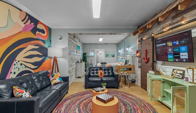 Walk Score 99 | Waterfront | Kayaks | Design